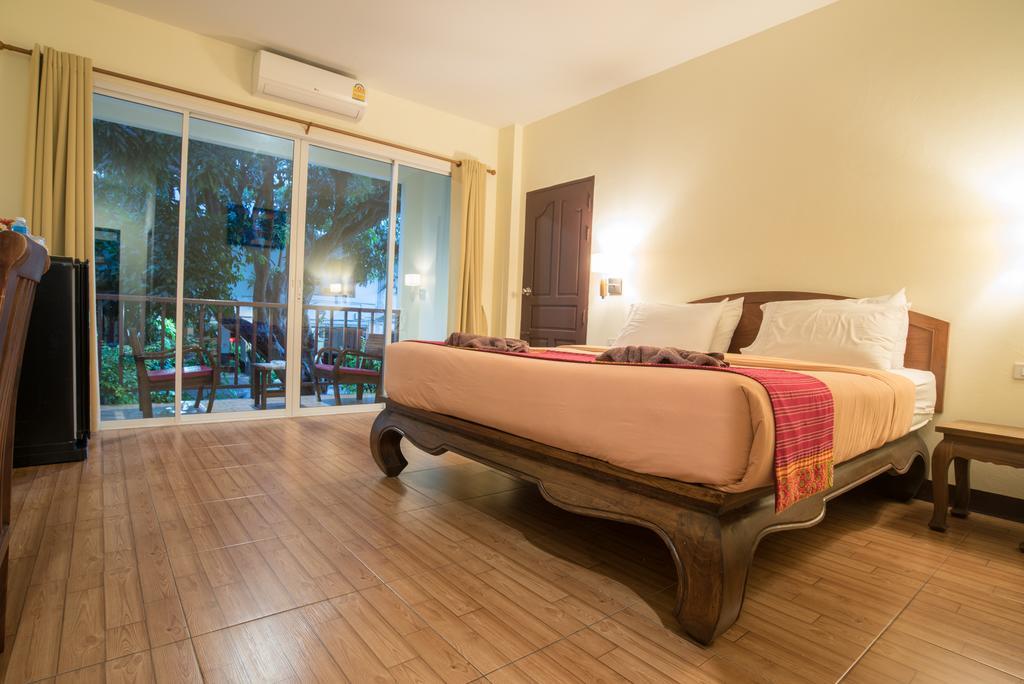 Riverside House Hotel Chiang Mai Exterior photo
