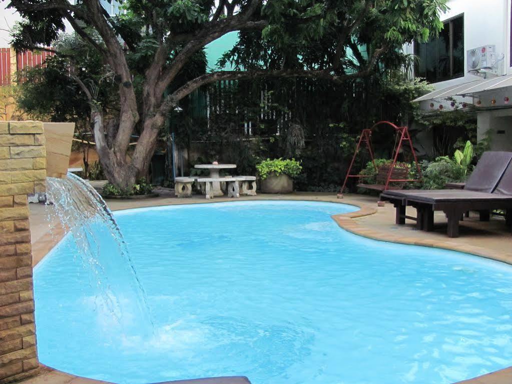 Riverside House Hotel Chiang Mai Exterior photo
